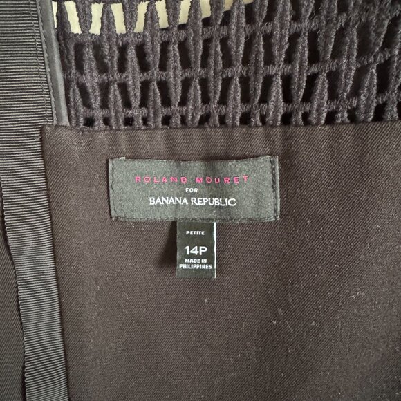 EUC Banana Republic x Roland Mouret Bodycon dress with lace sleeves & open neck - Picture 3 of 9